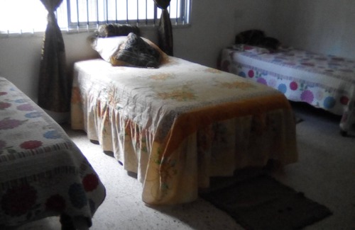 Little London House | Pyeaca Guesthouse