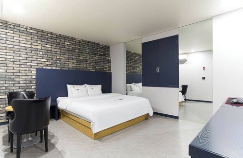 Pyeongtaek Hotel | Pyeongtaek Gallery Hotel OTT, Wi-Fi Free