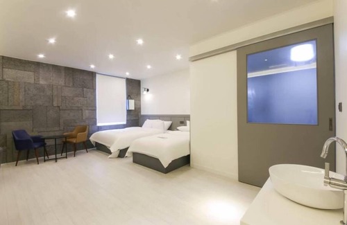 Pyeongtaek Hotel | Pyeongtaek Godeok Richstay Hotel