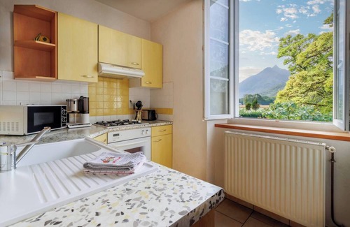 Lau-Balagnas Apartment | Pyrénées Cottage with Mountain View, Private Terrace, and Wi-Fi – Top-Rated Accommodation