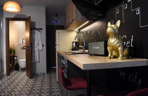 Thessaloniki City Centre Apartment | Q Luxury Rooms
