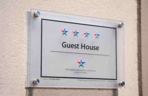 Standerton House | Q's Boutique Stay