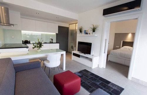 Side Apartment | Q Spa Resort
