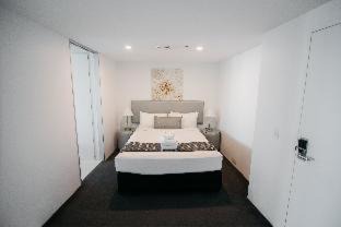 Surfers Paradise Resort | Q1 Resort & Spa - Official
