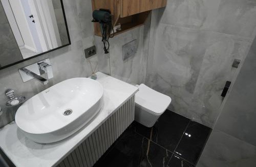 Jalal-Abad Hotel | Qaragat