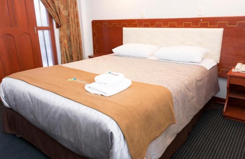 Calca Hotel | Qasana Hotel Plaza Calca
