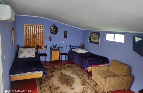 Qax House | Qax, Mamırlı şəlalə