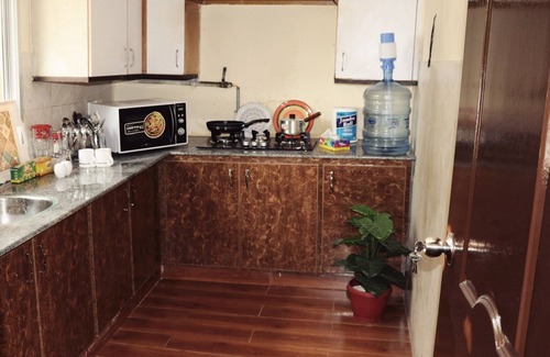 Bahria Town Villa | Qb's Elegant House Valley View Wifi, Car Park, Netflix