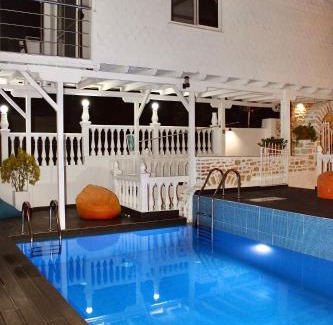 Qeparo Hotel | Qeparo Napolon Complex