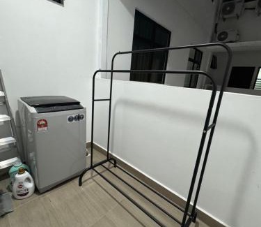 Bandar Penawar Apartment | Qila Homestay at DESARU UTAMA