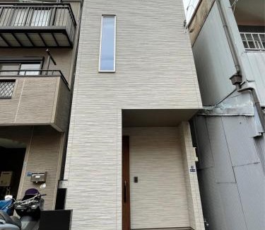 Sumida House | QiQi House Elegance in Sumida Yahiro Skytree Views & High-End Comfort for 6 people