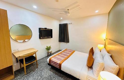 Rohini Hotel | Qotel Comfort Golden Saffron Punjabi Bagh