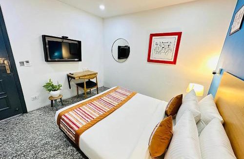 Rohini Hotel | Qotel Comfort Golden Saffron Punjabi Bagh