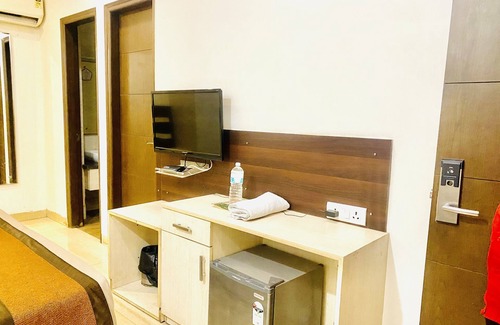 Jasola Hotel | Qotel Jasola Vihar