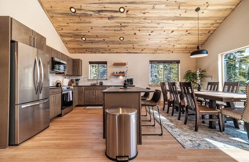 Valley of the Sun House | Qpine Ranch - Brand New Luxury Home in Fairplay - New Hot Tub!