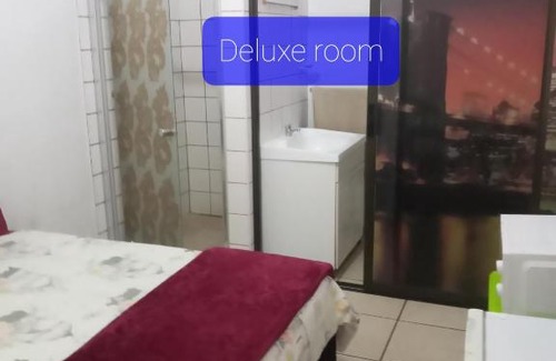 Scottsville Bed & Breakfast | QTEN DELUXE