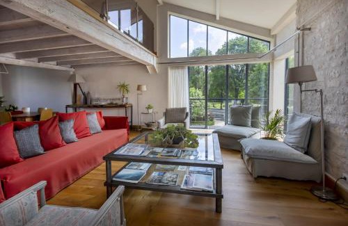 Jarnac Apartment | QUAI 3 loft moderne et lumineux les pieds dans l'eau