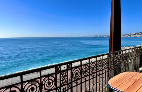 Old Town Apartment | QUAI PROMENADE VIEW Balcony with breathtaking view
