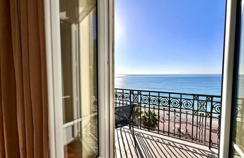 Old Town Apartment | QUAI PROMENADE VIEW Balcony with breathtaking view