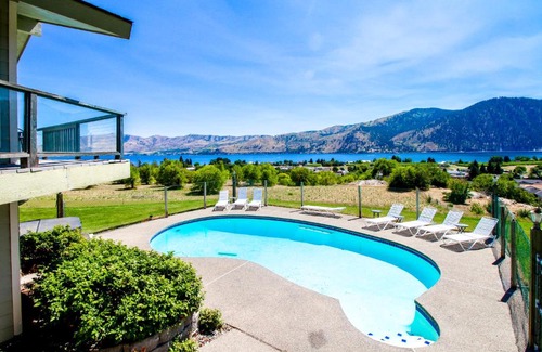 Manson House | Quail Haven Retreat