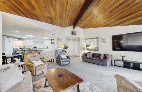 Manson House | Quail Haven Retreat