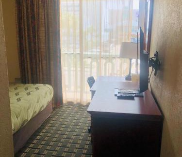 Myrtle Beach Hotel | Quail Inn and Suites - Myrtle Beach