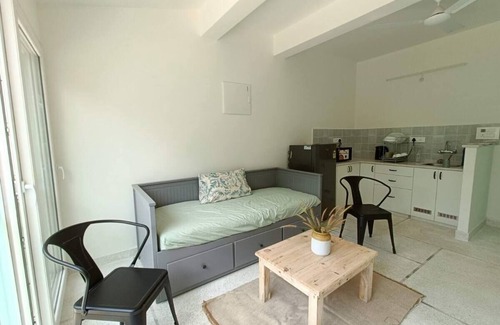 Vanelim Apartment | Quaint 1 bed apartment in a villa at Beseco bnb.n
