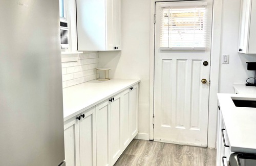 Grimsby Apartment | Quaint 1 bedroom Suite downtown Grimsby