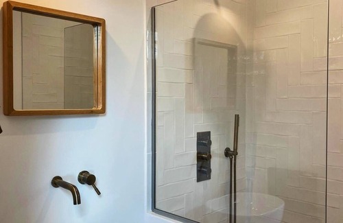 Valbonne Apartment | Quaint 2-Bedroom in Valbonne Village