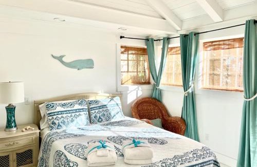 Sunnyside House | Quaint 2BR/25BA Cottage Nestled Between 30A & Panama City Beach! Sleeps 6!