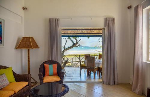 Grand Gaube House | Quaint 3 BDR Beach Bungalow in a fishing village