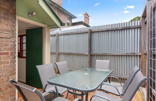 Millers Point House | Quaint 3-Bed Heritage Home in the Heart of Sydney