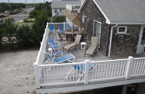 Fenwick Island Cottage | Quaint 3 bedroom, 2 bath, beach house located one block from the beach.