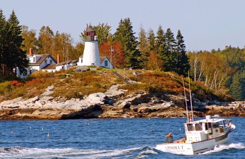 East Boothbay Condo | Quaint and comfy Condo With Over 400 Feet Of Salt Water Frontage On Linekin Bay