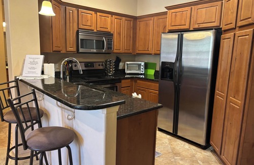 Mesilla Park Condo | Quaint and Spacious 1bed/1bath with Balcony Overlooking the Courtyard