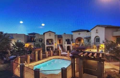Mesilla Park Condo | Quaint and Spacious 1bed/1bath with Balcony Overlooking the Courtyard