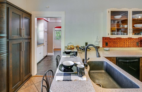 Anderson House | Quaint Anderson Home w/Sunroom, Walk To Downtown!