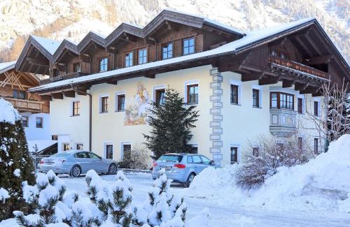 Huben Apartment | Quaint Apartment in L ngenfeld with Sauna