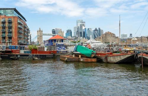 Riverside Apartment | Quaint Apartment Near Tower-London Bridge and Big Ben