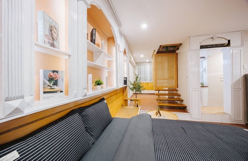Hoan Kiem Apartment | Quaint apartment with AC in charming Hà Nội