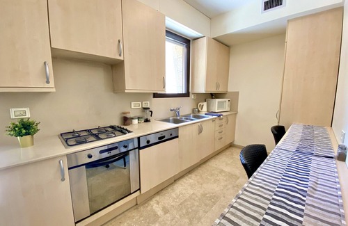 Katamon Apartment | Quaint Apt In David’s Village/Mamilla, Jerusalem!