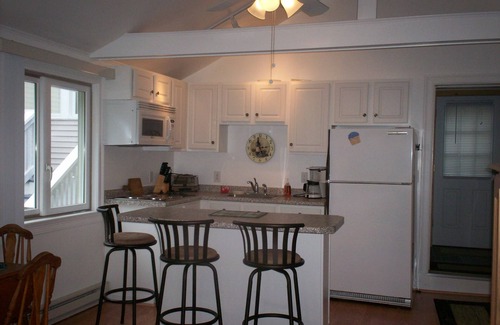 Ogunquit Apartment | Quaint Apt Short Walk to Beautiful Ogunquit Beach