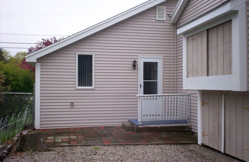 Ogunquit Apartment | Quaint Apt Short Walk to Beautiful Ogunquit Beach