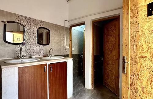 El Faouar Bed & Breakfast | Quaint bed & breakfast with WiFi in charming Es Sabria