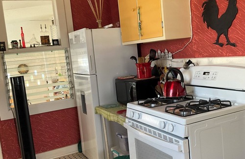 Sero Colorado House | Quaint bungalow overlooking the Caribbean. A short 8 minute walk to Baby Beach