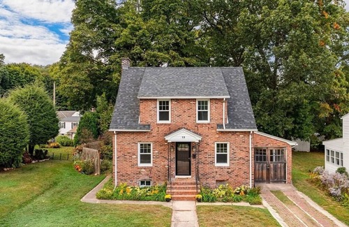 Holyoke House | Quaint Cape Style Brick 3-bedroom Home in Peaceful Pioneer Valley