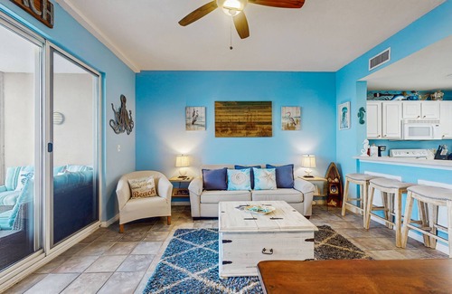 Fort Morgan Condo | Quaint Condo with Beautiful Gulf Views, a Shared Pool, Pool Spa, & Gym