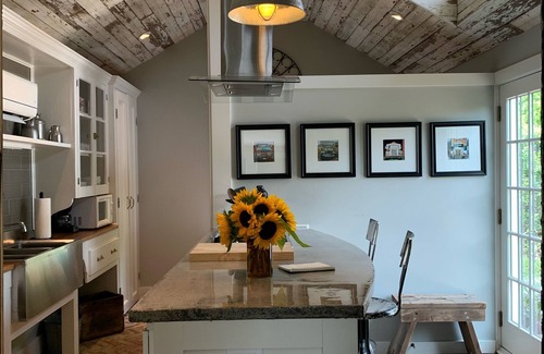 Southold Cottage | Quaint Cottage Close to LI Sound