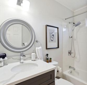 Mount Pleasant House | Quaint Cottage-Great Location with Hot Tub!