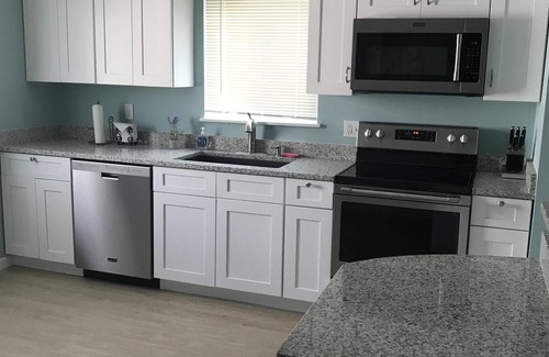 Port St. Joe House | Quaint Cottage - Two Blocks from the Bay